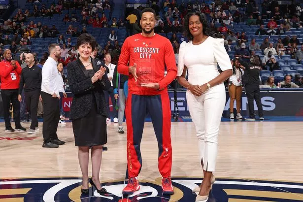 Swin Cash and CJ McCollum