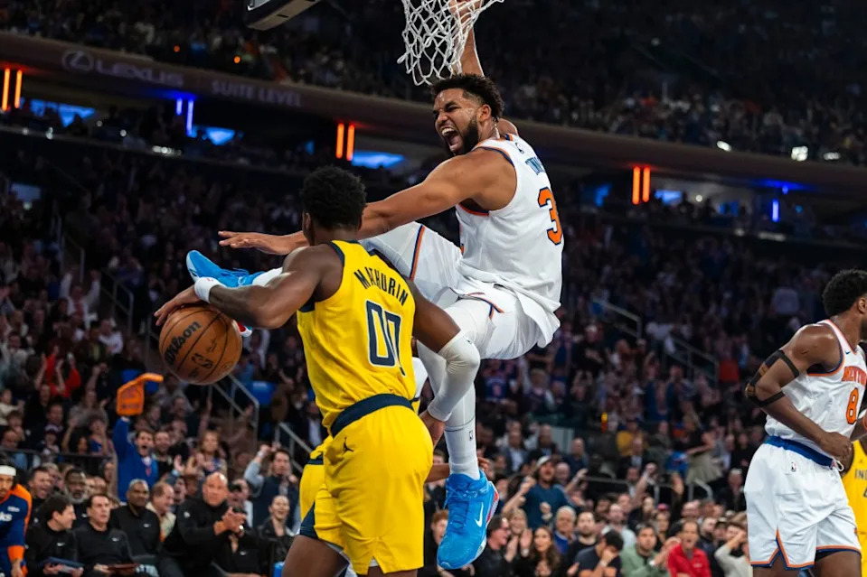 Knicks center Karl-Anthony Towns (32) dunks in the first half against the Indiana Pacers at Madison Square Garden, Friday, Oct. 25, 2024. Corey Sipkin for the NY POST