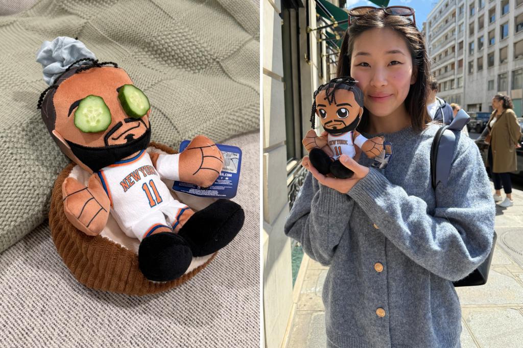 Knicks fan's pampering of Jalen Brunson doll goes viral