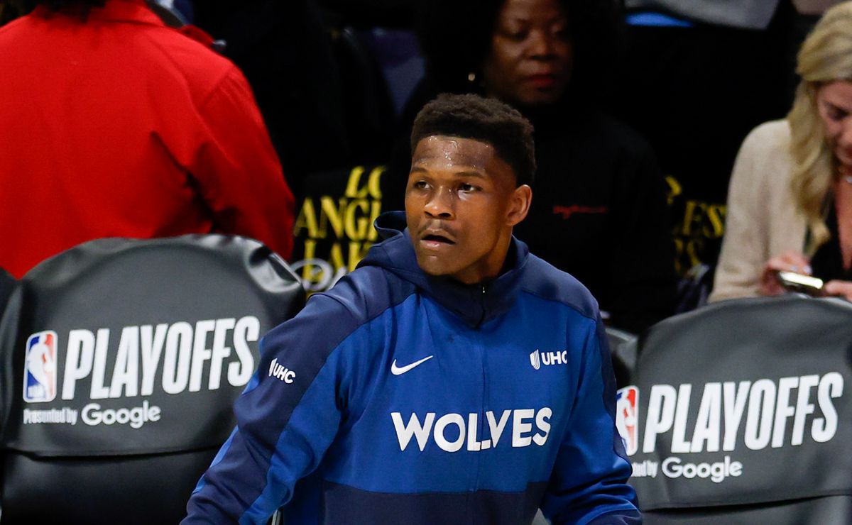 Wolves’ Anthony Edwards makes bold statement about LeBron James after eliminating Lakers from 2024–25 NBA playoffs