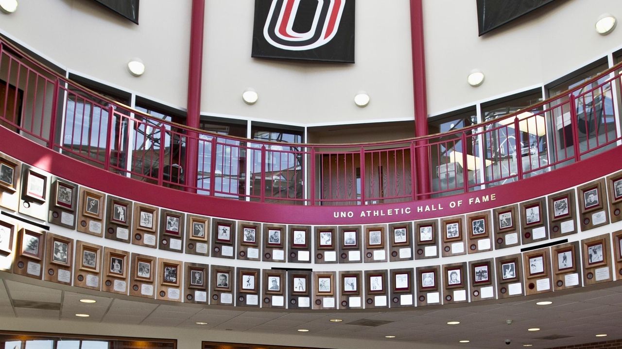 Jamie Carey, associate head coach at UTSA, takes over Omaha women's basketball program