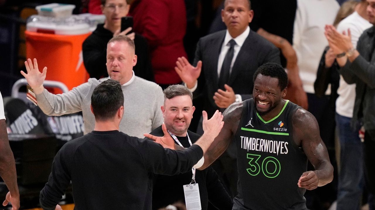 Preview capsule for the Minnesota-Golden State Western Conference semifinal playoff series