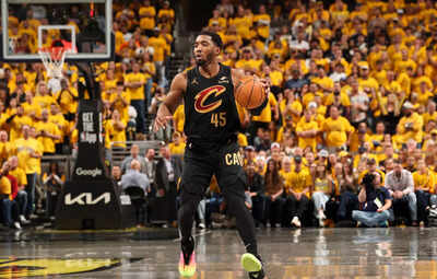 Michael Jordan flashbacks hit hard as Donovan Mitchell delivers legendary move against Indiana Pacers