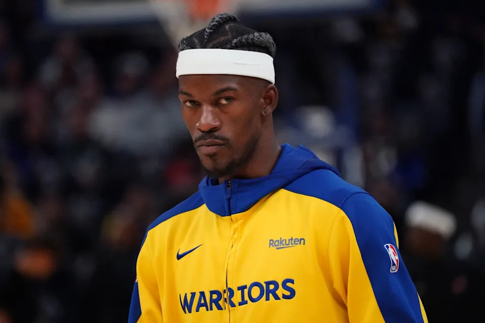 Mar 8, 2025; San Francisco, California, USA; Golden State Warriors forward Jimmy Butler III (10) warms up before the game against the Detroit Pistons at Chase Center. Mandatory Credit: David Gonzales-Imagn Images© David Gonzales-Imagn Images