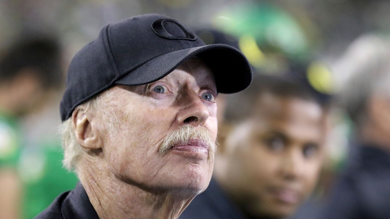 Phil Knight says he's no longer interested in buying the Portland Trail Blazers