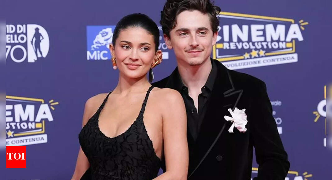 [WATCH]: Timothée Chalamet Joins Knicks Frenzy as New York Romps the Boston Celtics in Game 6 Thrashing | NBA News