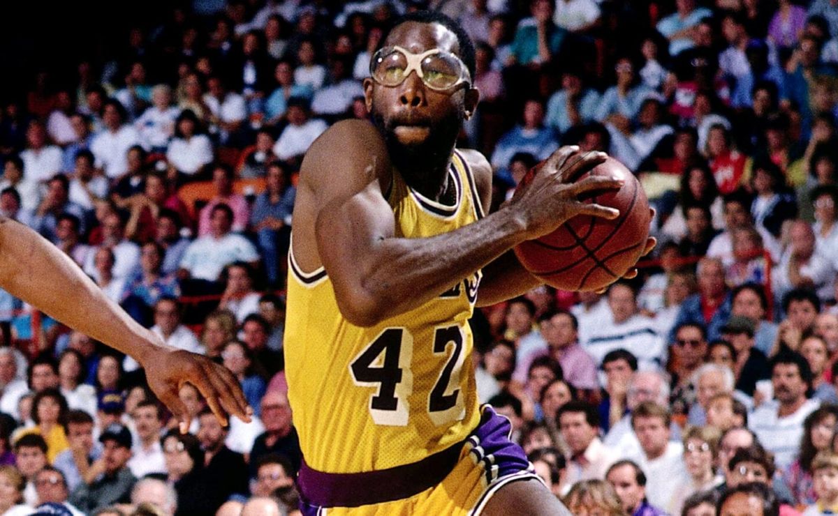 Lakers legend James Worthy names the greatest NBA player of all time