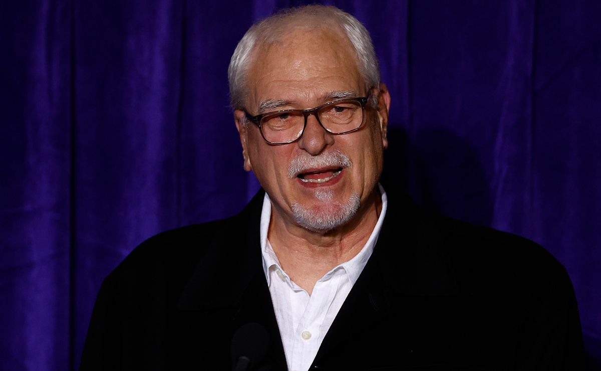 NBA legend Phil Jackson shares unexpected insight on Dennis Rodman’s arrival to the Chicago Bulls