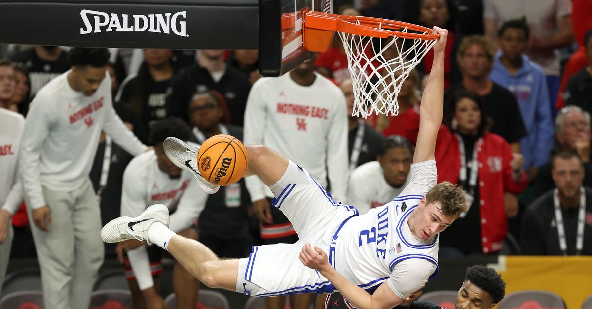 The Dallas Mavericks roster needs to be renovated for Cooper Flagg