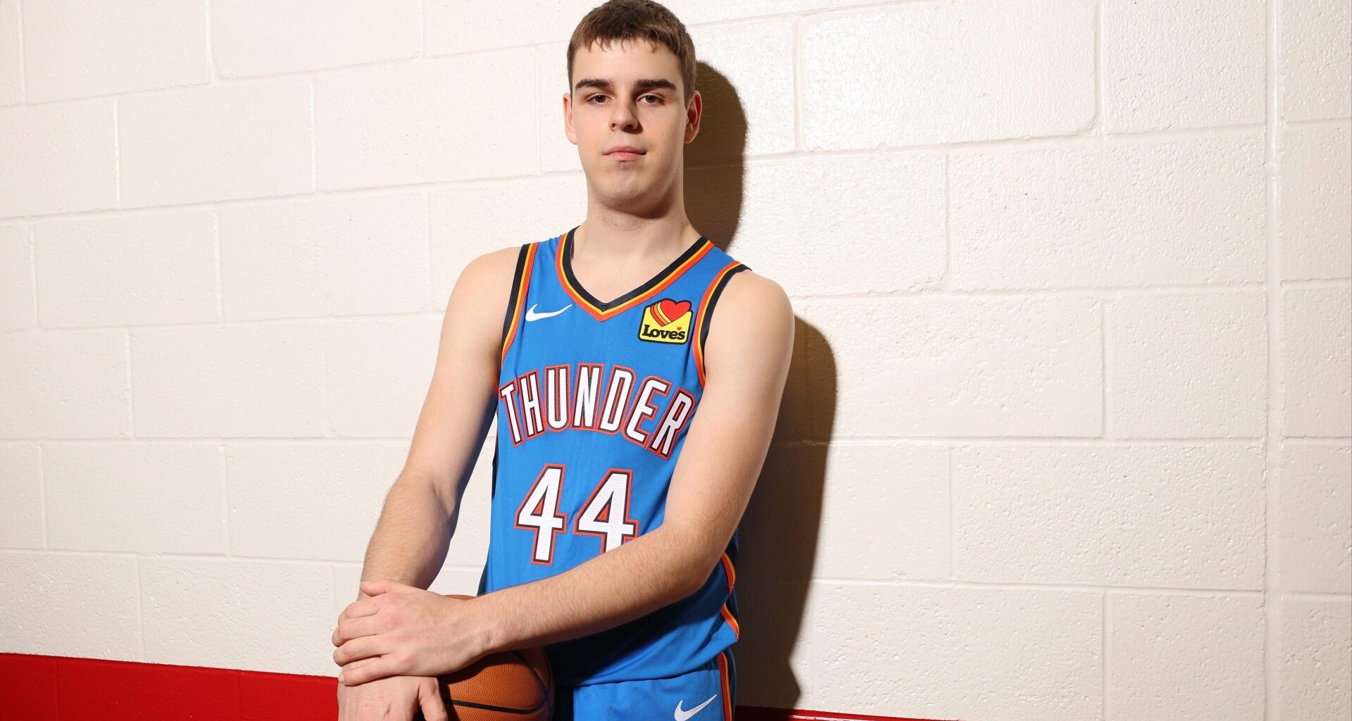 'Dynasty activated' - Fans stunned after being reminded Thunder are adding forgotten 6ft 6in point guard next season