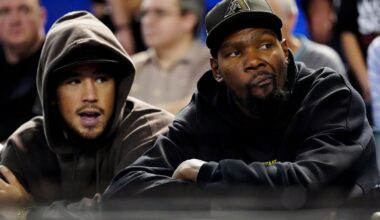 Devin Booker hits dingers - Bright Side Of The Sun