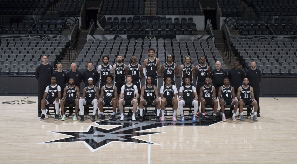 2024-25 San Antonio Spurs Team Photo