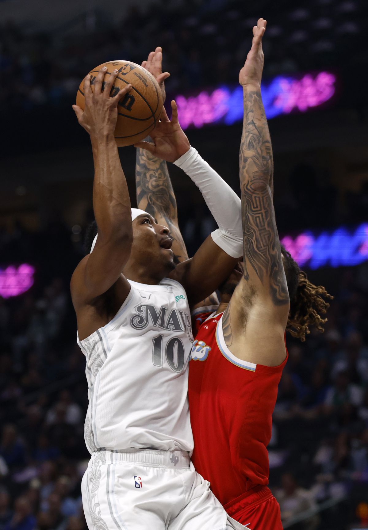 Memphis Grizzlies v Dallas Mavericks