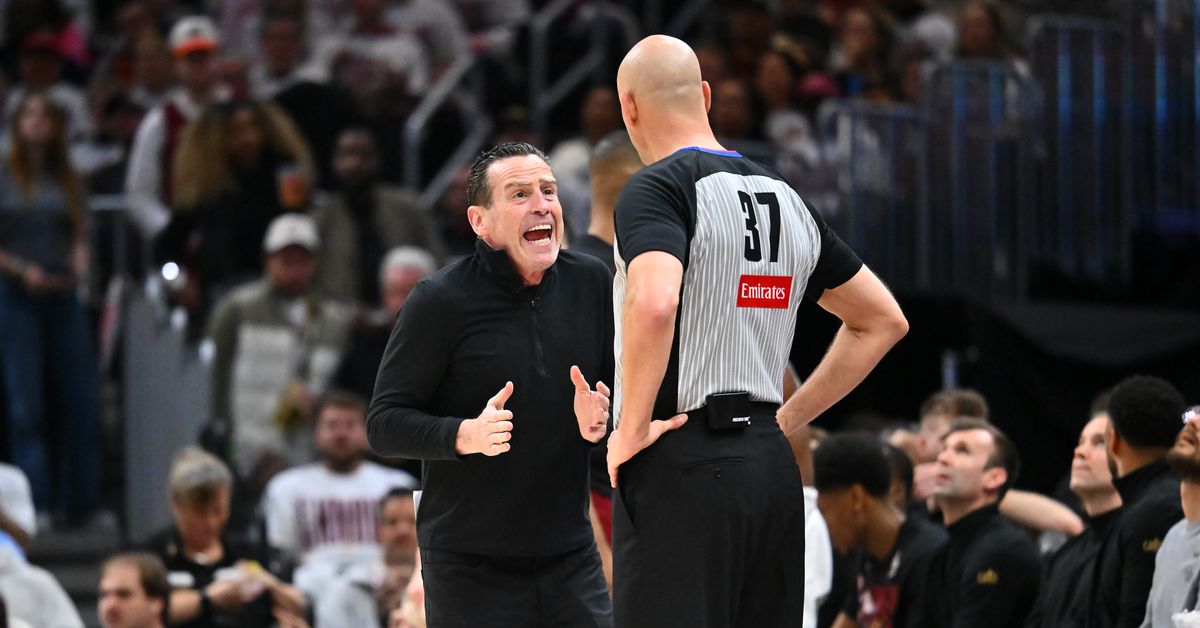 NBA admits two blown calls went against Cavs in Game 2 loss to Pacers