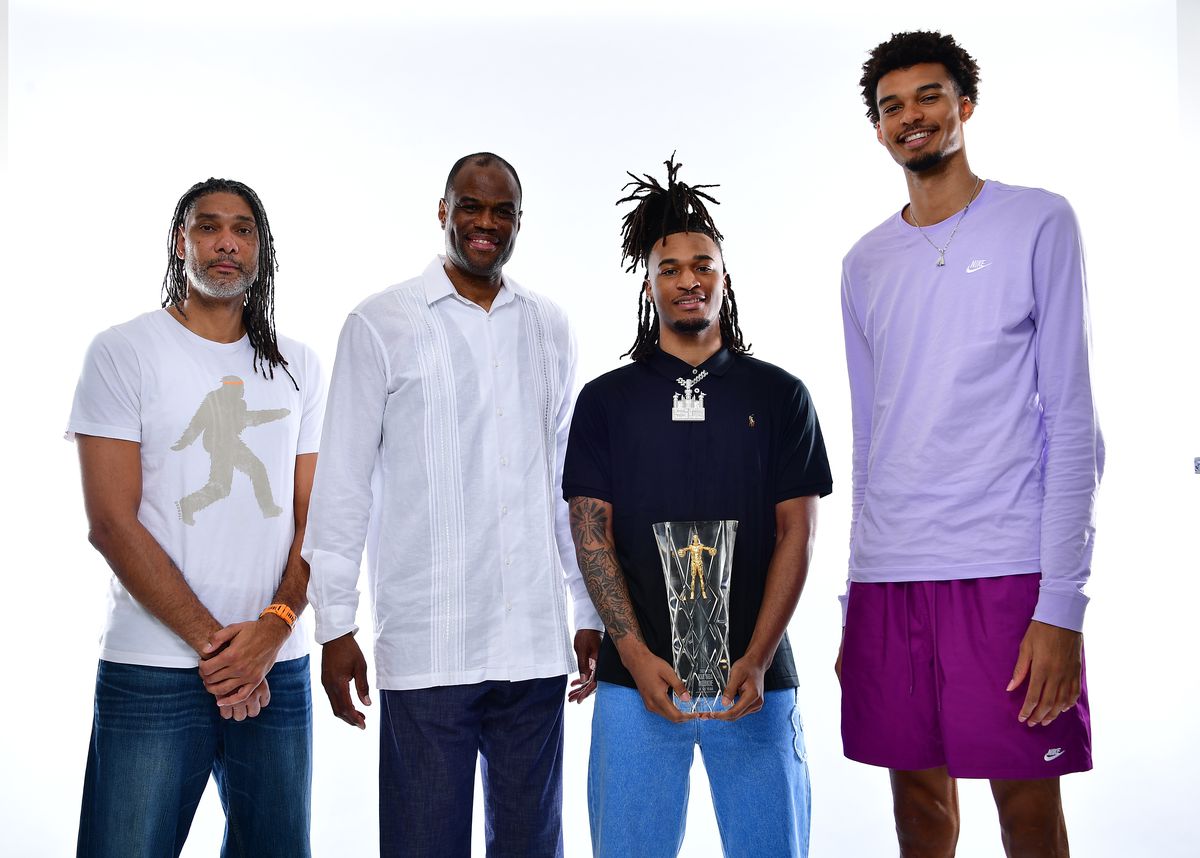 San Antonio Spurs Stephon Castle Named Rookie Of The Year