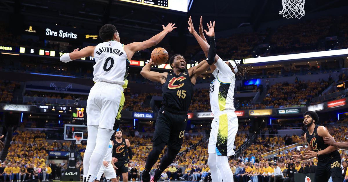 Cavs implode in most important game of season, lose Game 4 and Donovan Mitchell to injury