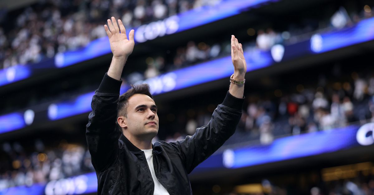 BREAKING: Spurs confirm first-team departures