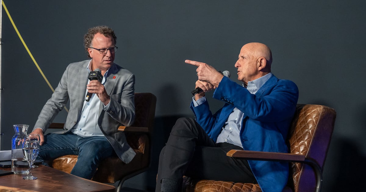 NBA super agent David Falk talks about representing Michael Jordan, offers advice for sports executives