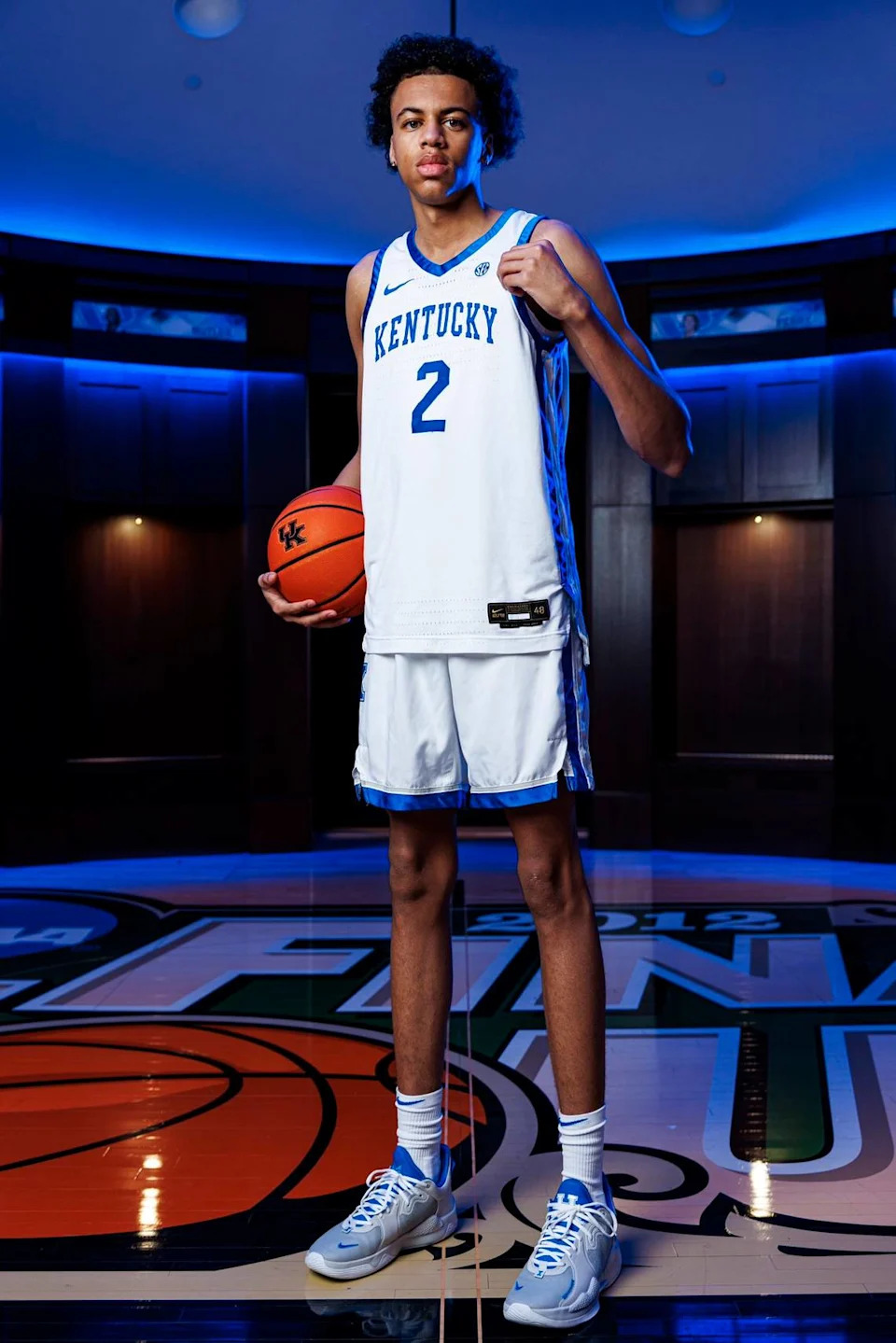 Class of 2025 college basketball recruit Braydon Hawthorne poses for a photo in a Kentucky jersey while taking a recruiting visit to UK in April 2025.