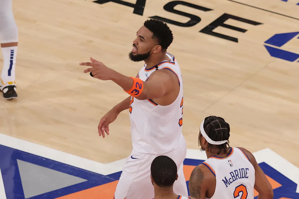 New York Knicks center Karl-Anthony Towns (32)Mandatory Credit: Brad Penner-Imagn Images