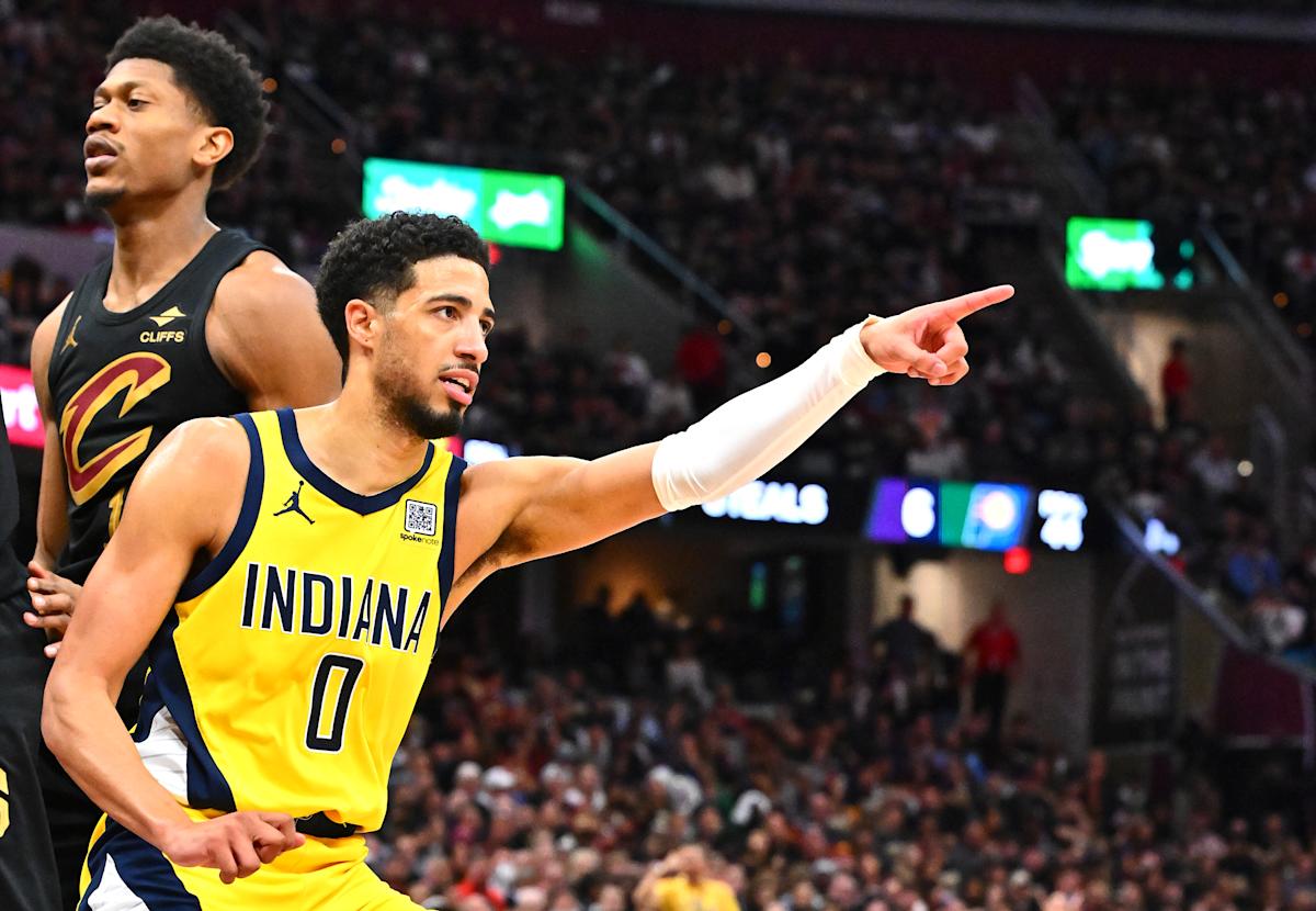 Tyrese Haliburton invites Pacers fan pelted with garbage to Game 4, ESPN's Brian Windhorst also hit by Knicks fans