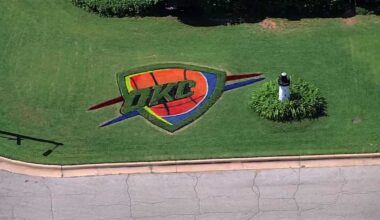Oklahoma City Thunder fan mows and paints team's logo into lawn