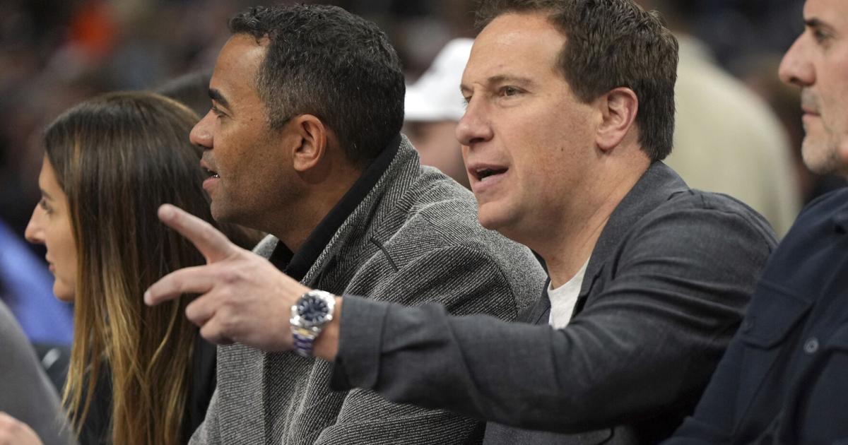 Suns employee sues team, alleging discrimination, harassment and retaliation | Sports