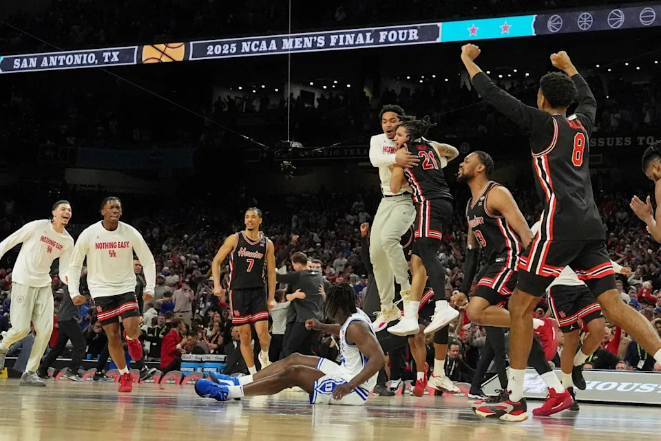 Houston celebrates after its Final Four win against Duke. Bob Donnan-Imagn Images