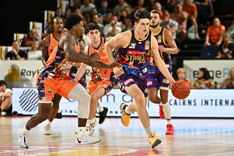 CAIRNS, AUSTRALIA - DECEMBER 07: Alex Toohey of the Kings drives up court during the round 10 NBL match between Cairns Taipans and Sydney Kings at Cairns Convention Centre, on December 07, 2023, in Cairns, Australia. (Photo by Emily Barker/Getty Images)