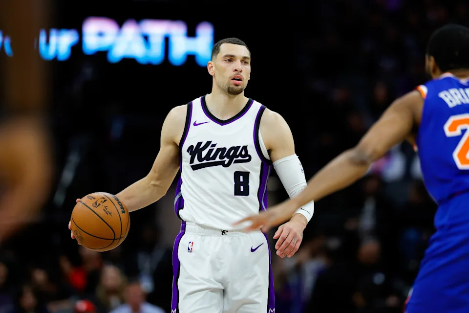 Mar 10, 2025; Sacramento, California, USA; Sacramento Kings guard Zach LaVine (8) dribbles the ball up the court against the New York Knicks during the third quarter at Golden 1 Center. Mandatory Credit: Sergio Estrada-Imagn Images Mandatory Credit&colon; Sergio Estrada-Imagn Images