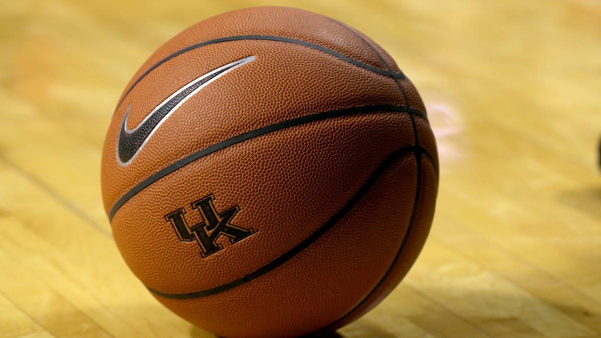 Kentucky Wildcats basketball 2025 recruiting class ranked top ten