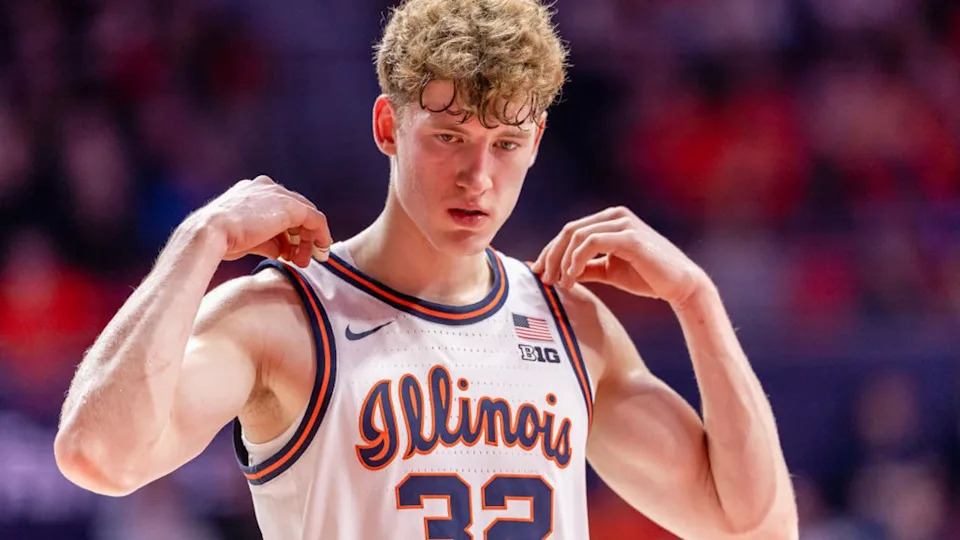 <div>CHAMPAIGN, ILLINOIS - DECEMBER 14: Kasparas Jakucionis #32 of the Illinois Fighting Illini is seen during the game against the Tennessee Volunteers at State Farm Center on December 14, 2024 in Champaign, Illinois. (Photo by Michael Hickey/Getty Images)</div>