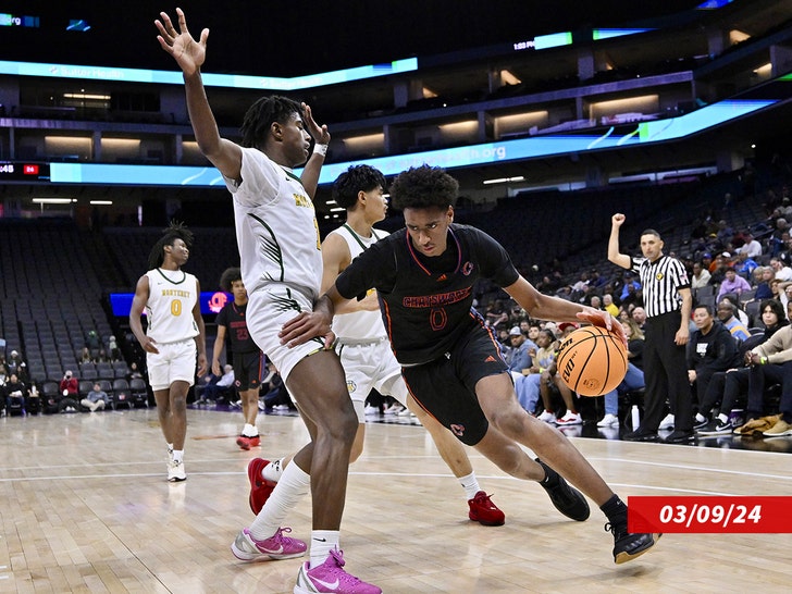 Alijah-Arenas-sub-getty-2