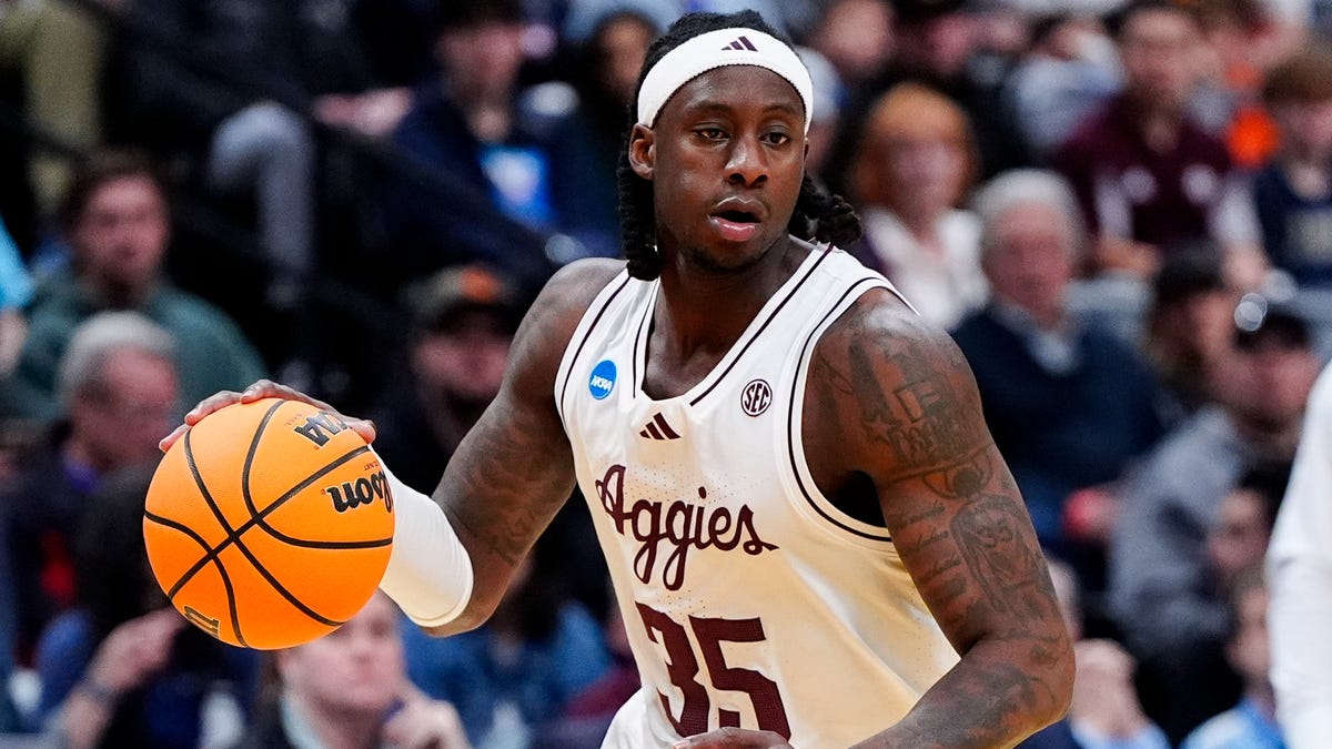 Texas A&M senior G Manny Obaseki delcares for the 2025 NBA draft