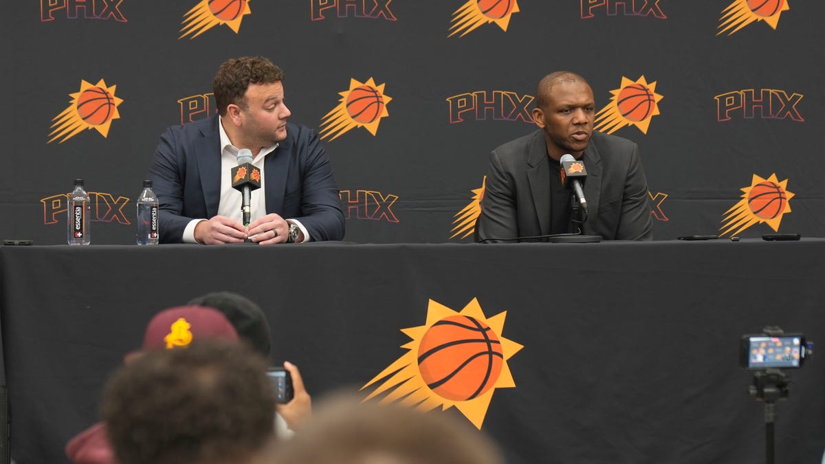 Phoenix Suns likely to add to front office after bad season: Sources