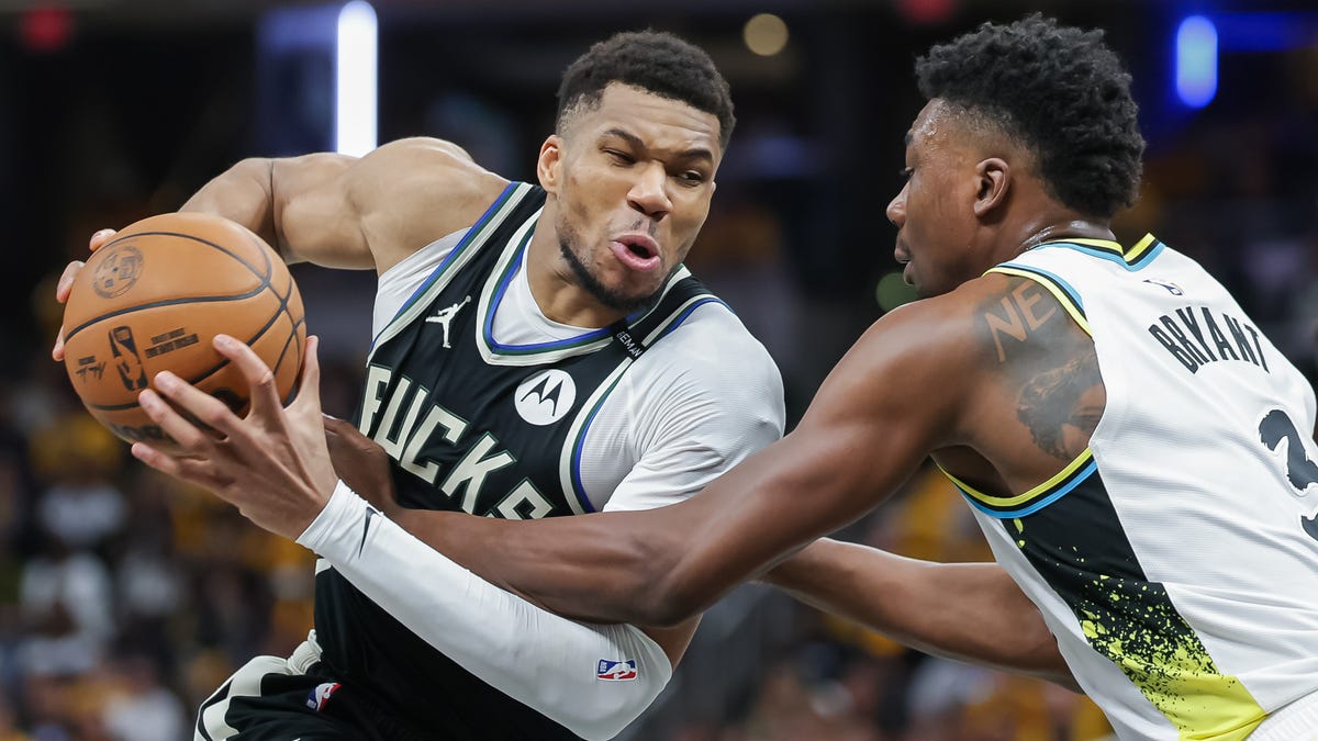 Why is Bucks game blacked out in Milwaukee on NBA TV? How to watch