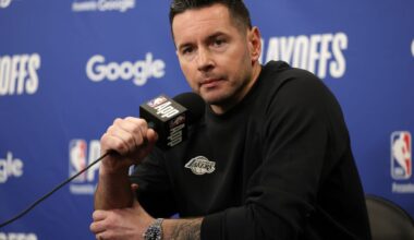 JJ Redick abruptly ends pregame press conference before Lakers' Game 5