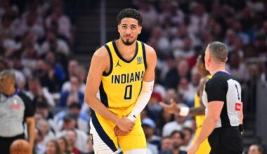 Pacers guard has X-rays of wrist at halftime