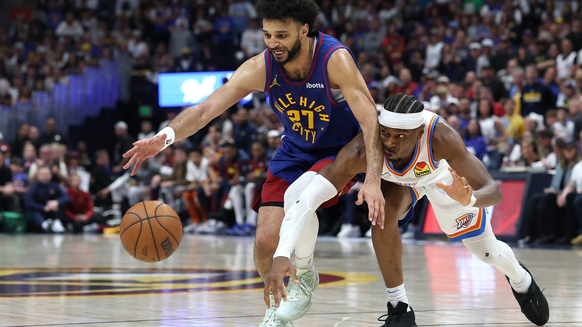 Shai Gilgeous-Alexander smiles at Nuggets fans after Thunder OT loss