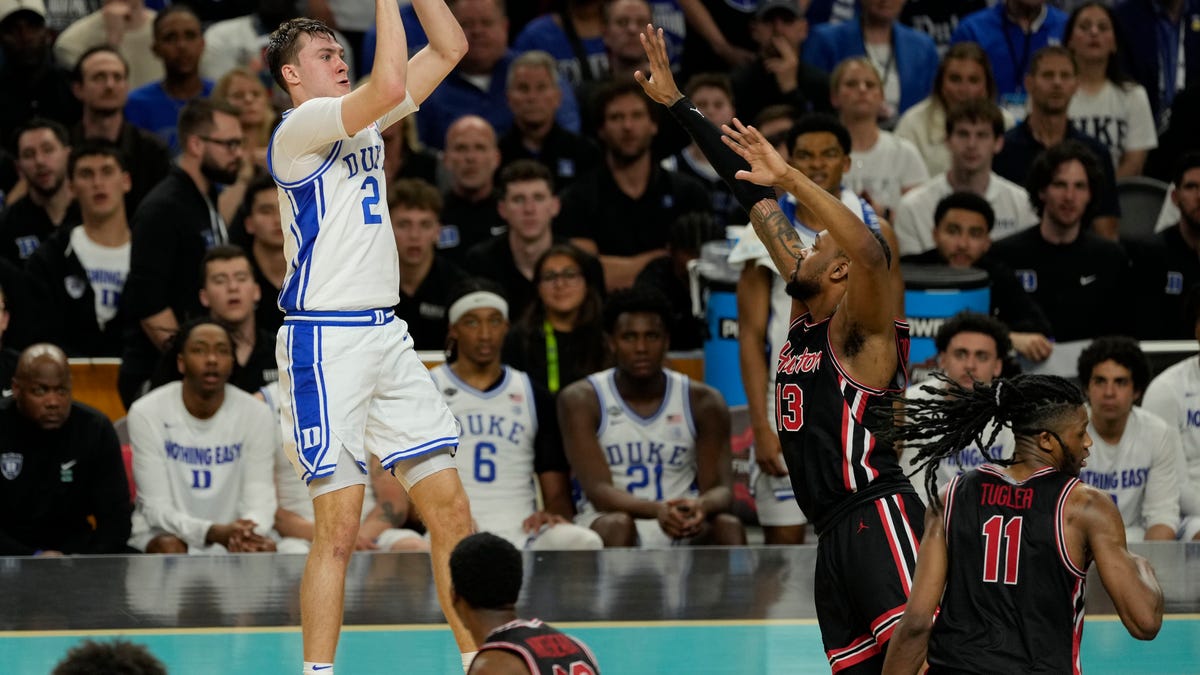 Phenom would help 76ers turn things around