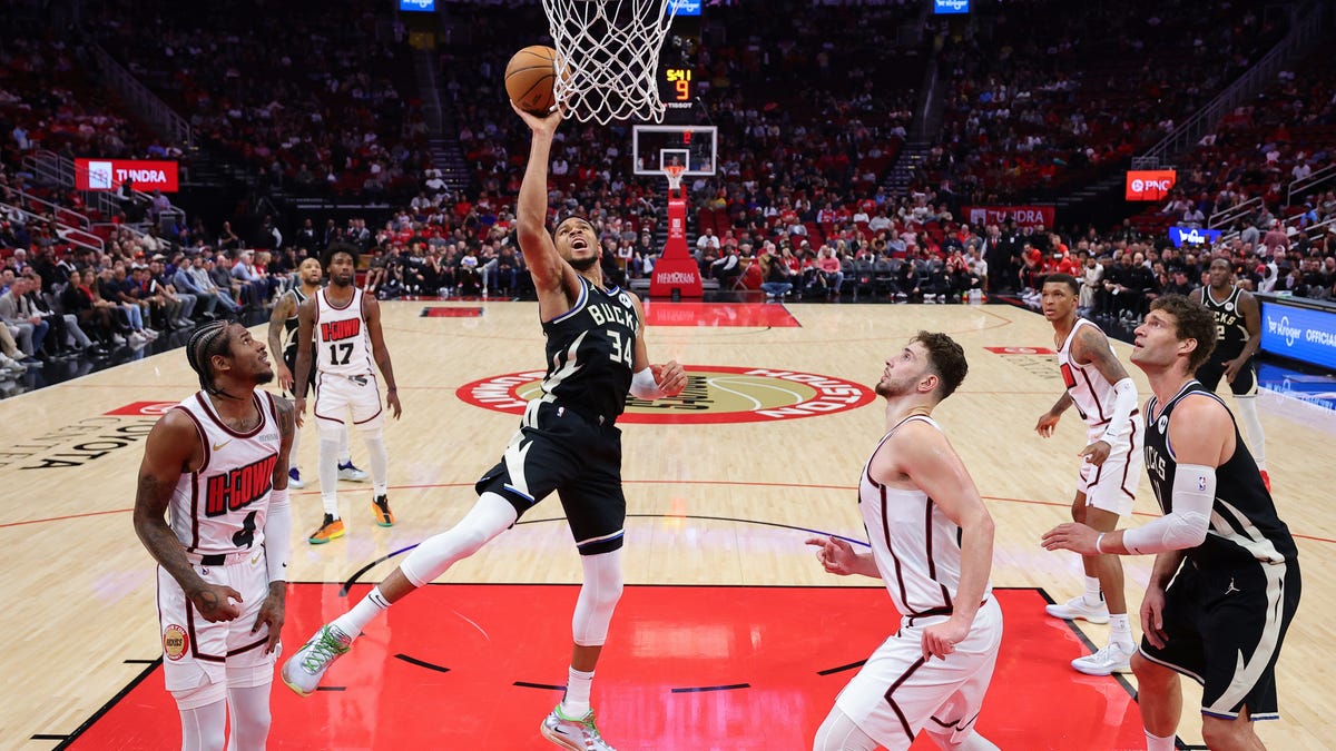 Rockets open to pursuing Giannis Antetokounmpo deal with Bucks
