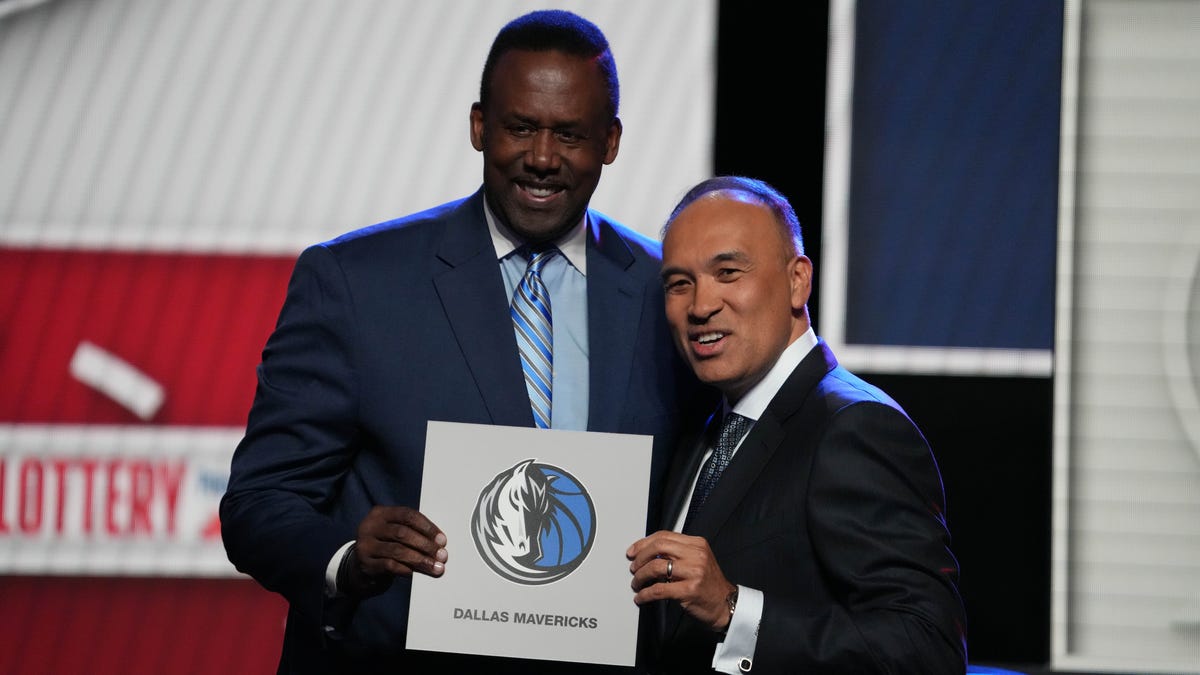 Who will the Dallas Mavs pick in the NBA Draft? See what fans said