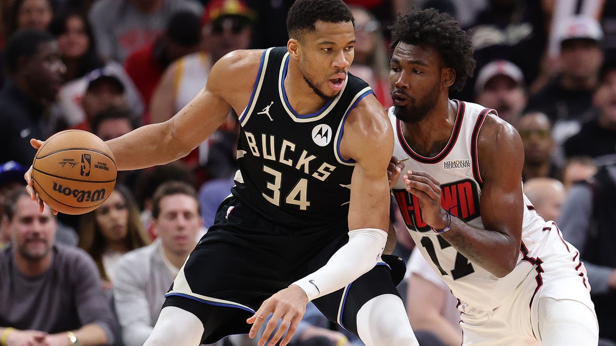 As Giannis trade rumors swirl, Bucks schedule meeting for this week