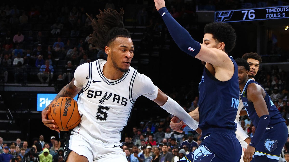 Spurs' Castle, Hawks' Risacher headline first team