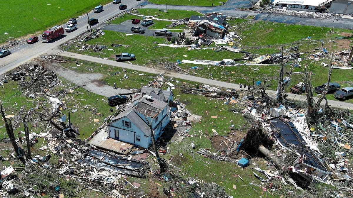 Rockets guard Reed Sheppard seeks support for Kentucky tornado relief