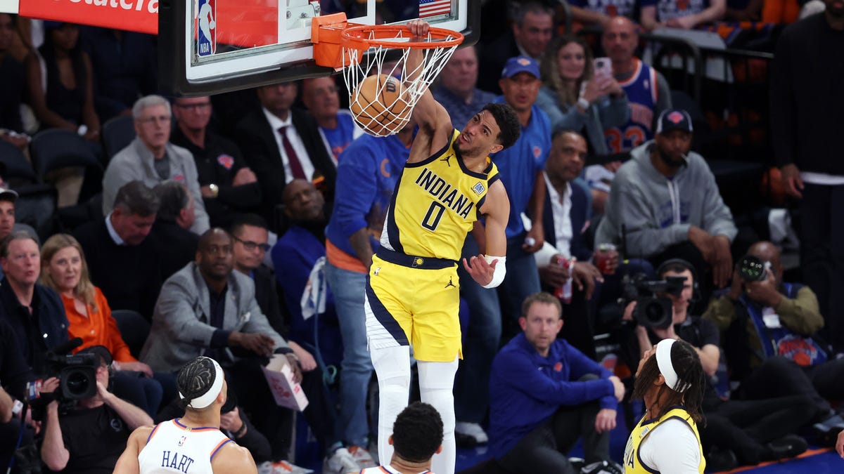 Tyrese Haliburton, inspired by dad, has triple-double for ages