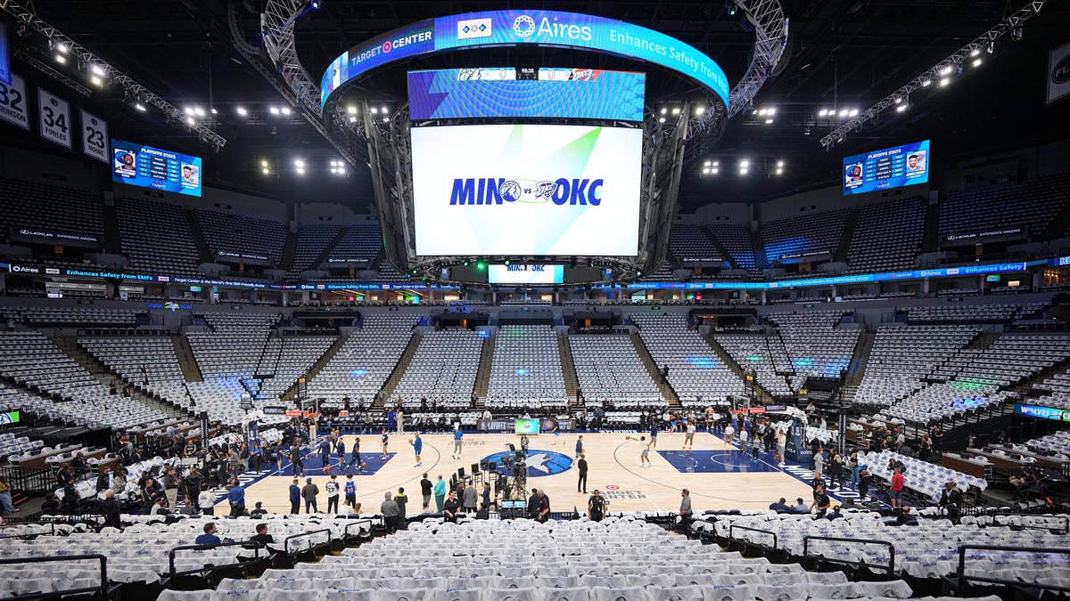 Live updates, channel for WCF Game 3