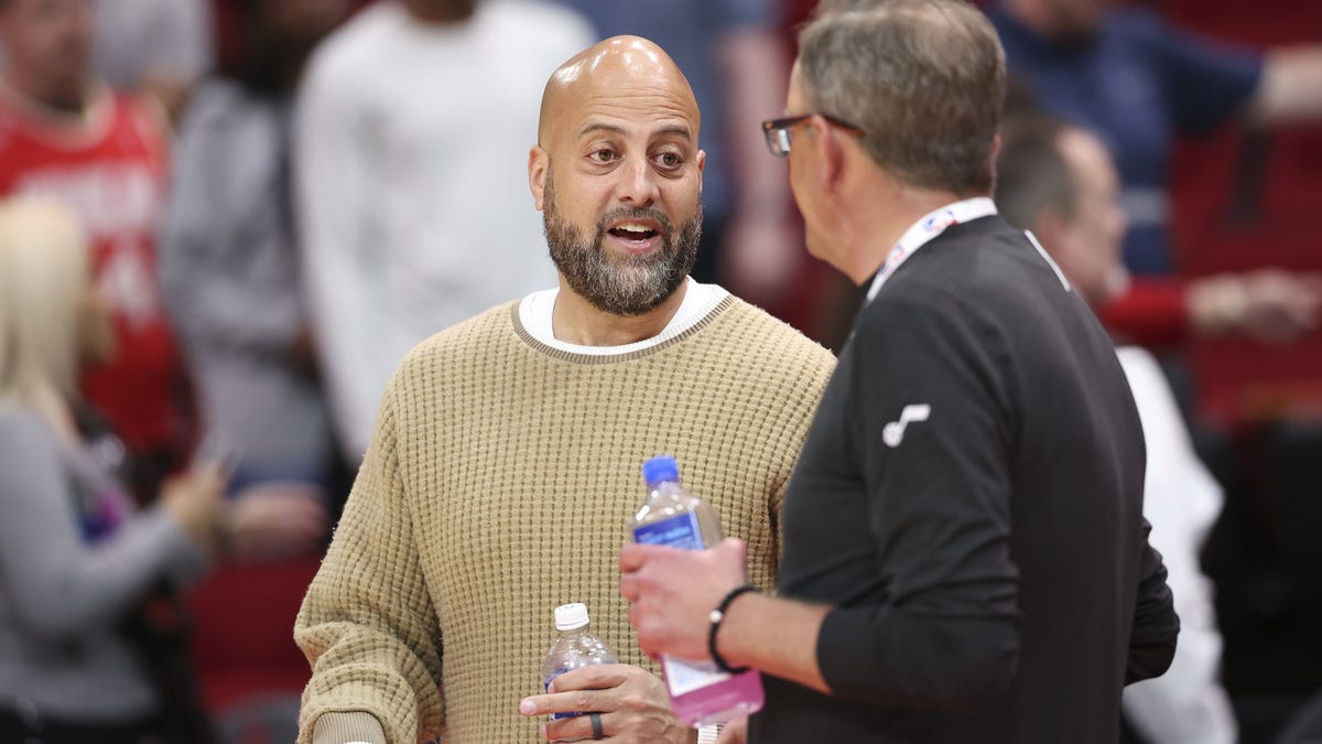 NBA sources expect Rockets to shop 2025 draft pick on trade market