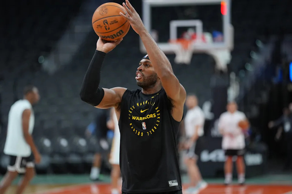 Golden State Warriors guard Buddy Hield (7) Mandatory Credit&colon; Daniel Dunn-Imagn Images