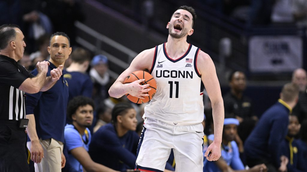 UConn men projected as No. 1 seed in ESPN bracketology